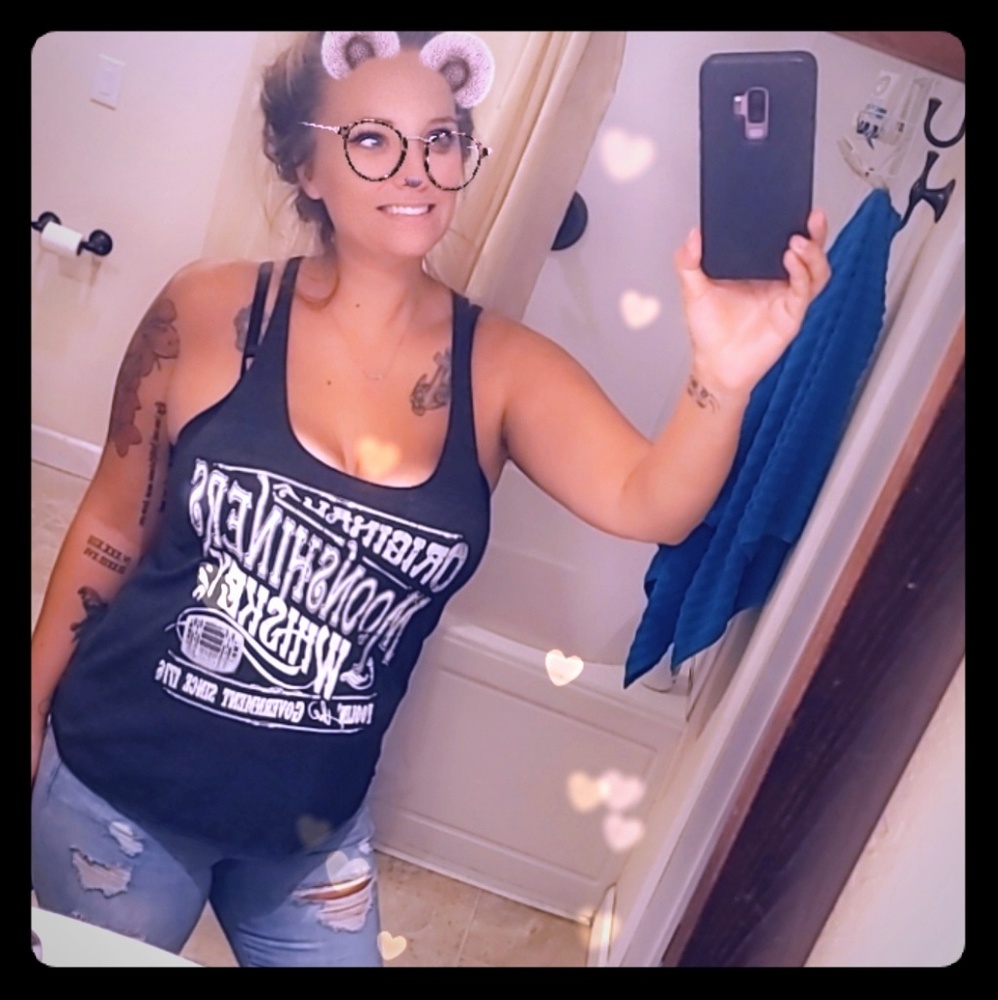 Meet your Posher, Melissa